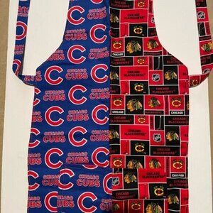 Blackhawks Cubs split pattern Child’s Apron kids size 8-10 medium